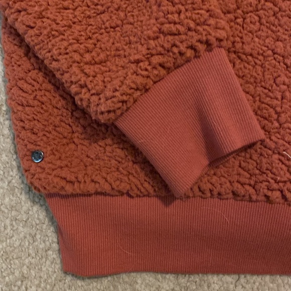 Zella high neck teddy fleece - Picture 5 of 5